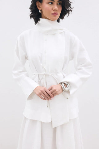 Fular Yakalı Gömlek Beyaz