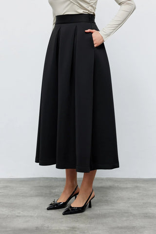 Scuba Pileli Etek Siyah