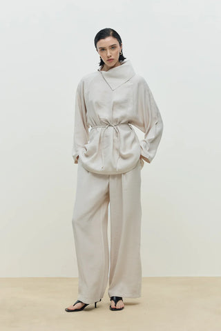 Modal Düşük Yaka Takım Taş