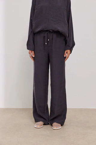 Modal Yakası Seyyar Takım Antrasit