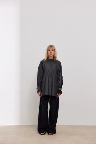 Lizbon Kolu Düğmeli Gömlek Siyah