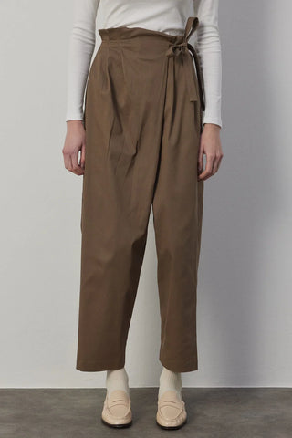 Önü Kapaklı Stil Pantolon Haki