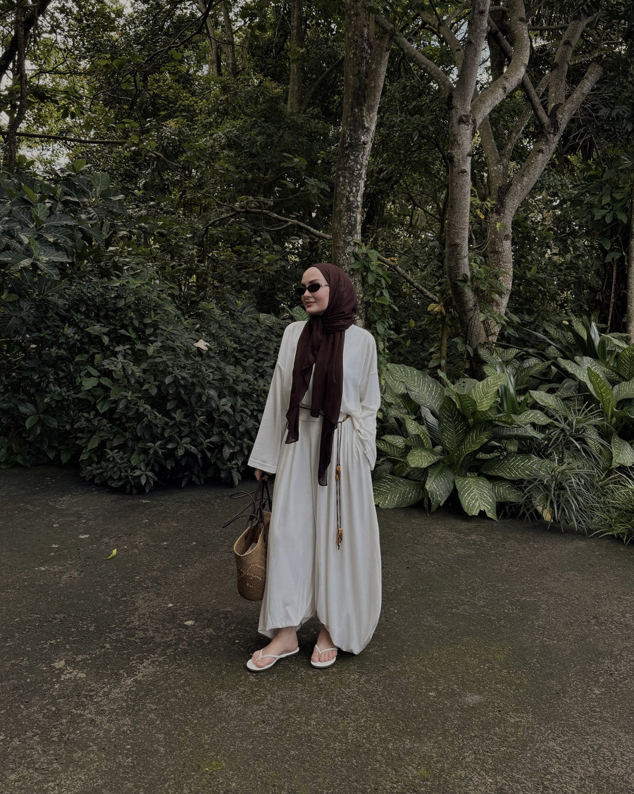Soe Tunik Ekru & Ease Aladdin